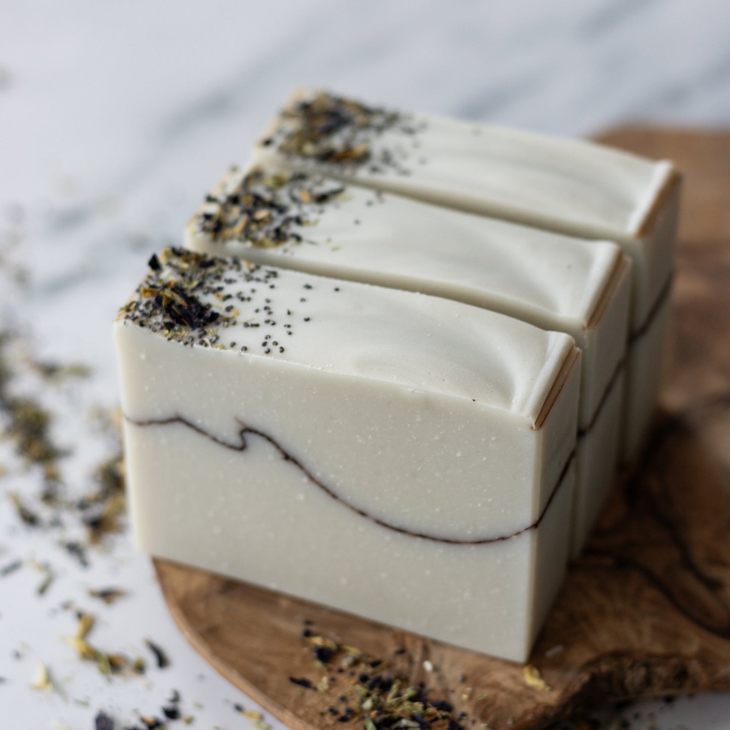 OLD WORLD TOBACCO BAY LEAF OAT MILK BAR SOAP