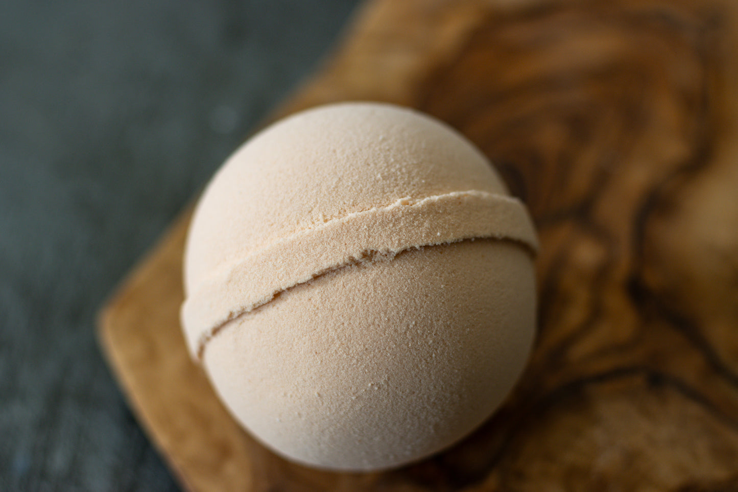 GRAPEFRUIT & BERGAMOT OAT BATH BOMB