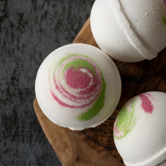 RASPBERRY MOJITO OAT BATH BOMB