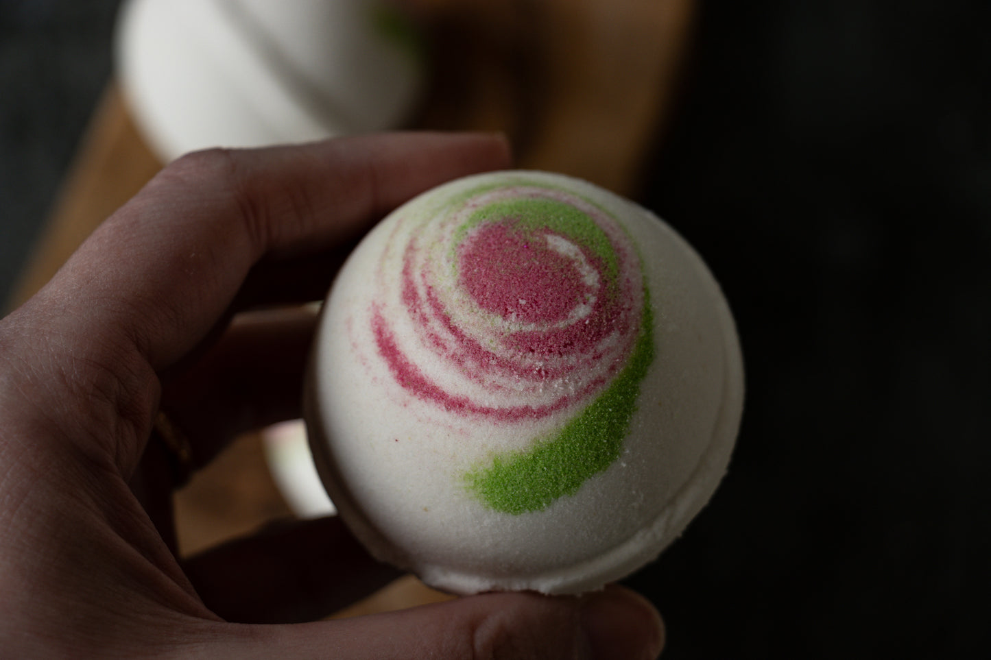 RASPBERRY MOJITO OAT BATH BOMB